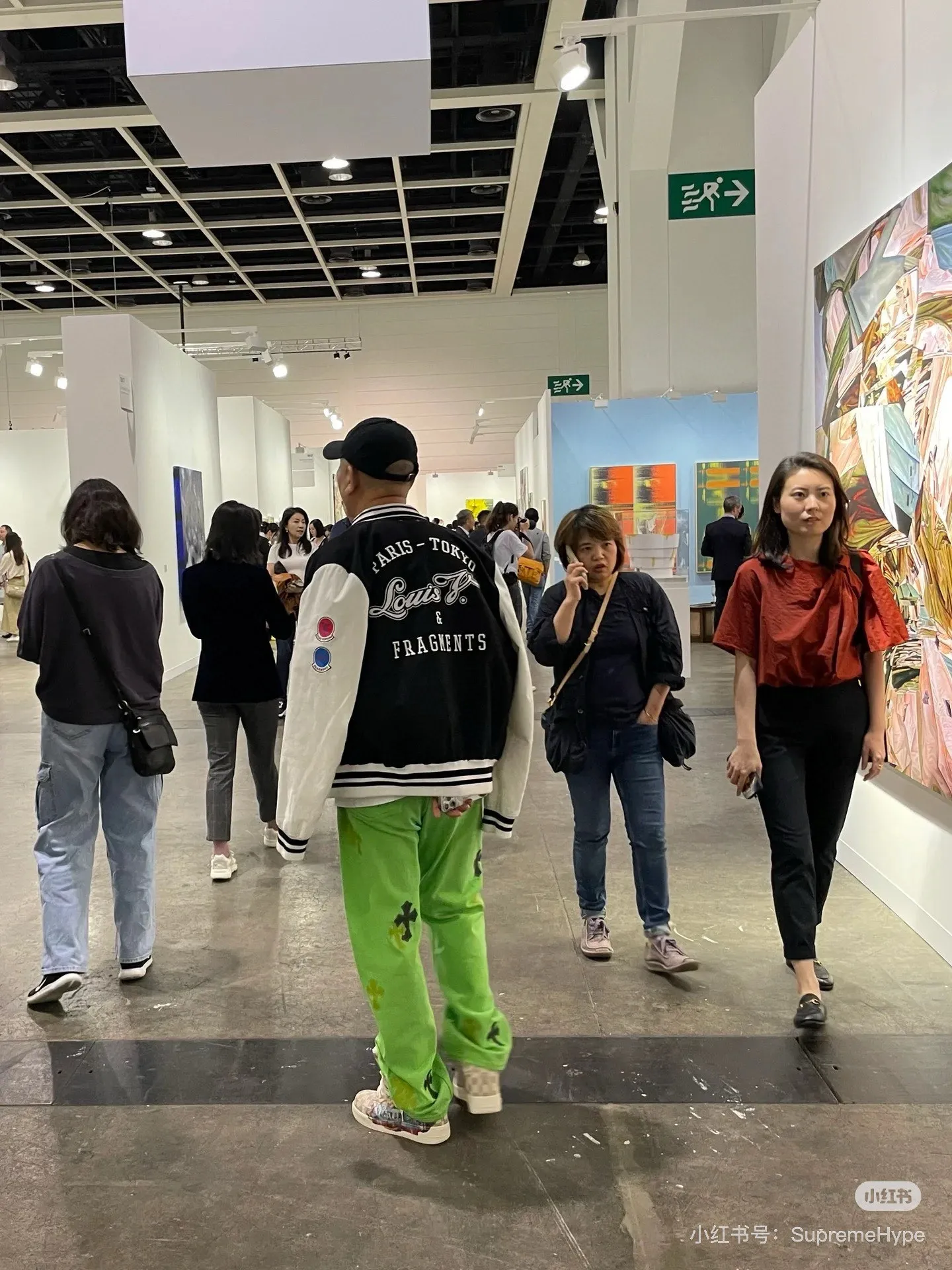 P270 💰 (Top version) Chrome hearts CH green cow king Yang Mi same style sex recods limited green cow jeans Really restores the ultimate texture of Vintage Special Italian cowhide printing and cutting Customized sheepskin three-layer thick line leather The whole body is spliced in heavy water washing process Craftsmen hand-splash ink You can see the details Three-dimensional cutting version Loose and comfortable, not picky about the figure Look taller and thinner Large factory Seiko Original factory quality control Same style for men and women. Can be matched with couples. Versatile recommendation. Must-have jeans for all seasons. Color: green Size: 28-30-32-34 (corresponds to S-M-L-XL)